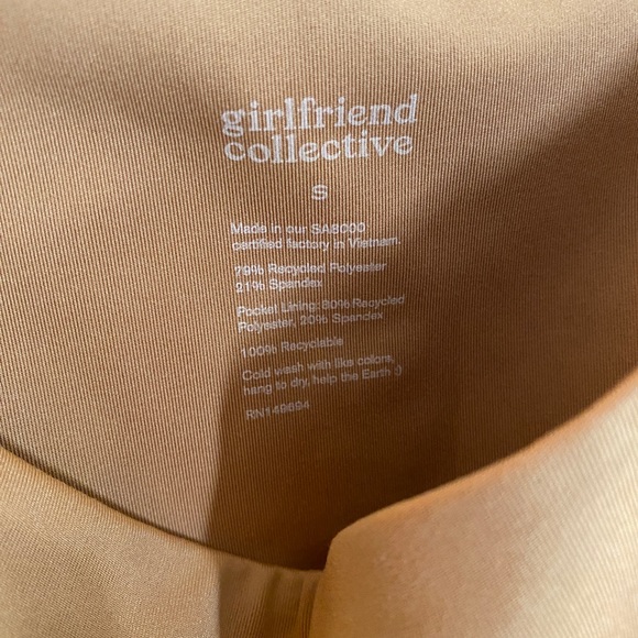 Girlfriend Collective Compressive Leggings w. Pockets - Picture 3 of 5